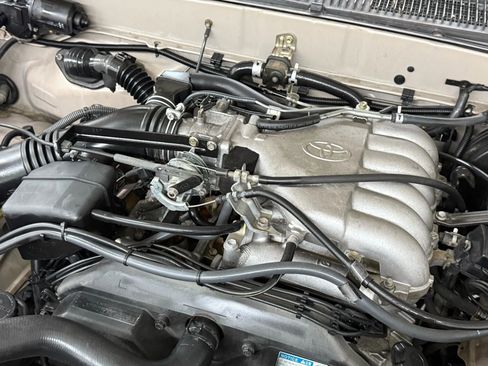 Used 2001 Toyota Tacoma PreRunner image 39