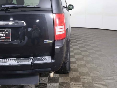 Used 2008 Chrysler Town & Country LX image 13