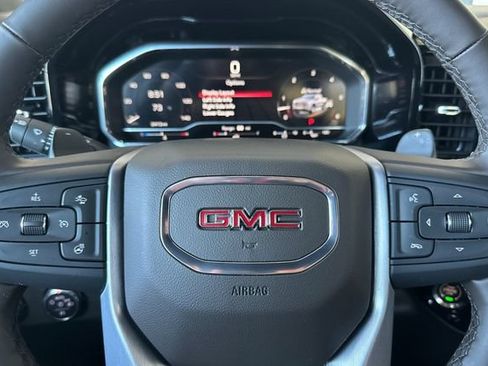 Used 2025 GMC Sierra 1500 SLT w/ SLT Premium Plus Package AWD/4WD image 36