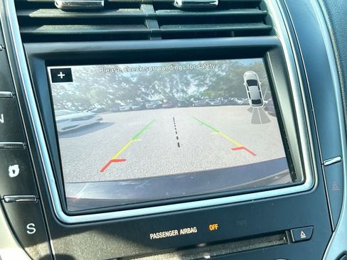 Used 2016 Lincoln MKX Reserve w/ Driver Assistance Package AWD/4WD image 20
