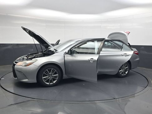 Used 2015 Toyota Camry SE FWD image 50