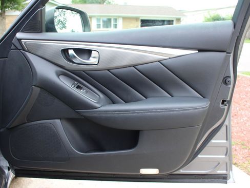 Used 2014 INFINITI Q50 Premium w/ Navigation Package AWD/4WD image 38