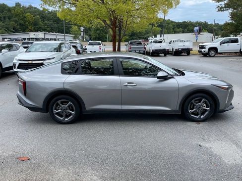 Used 2025 Kia K4 FWD image 8