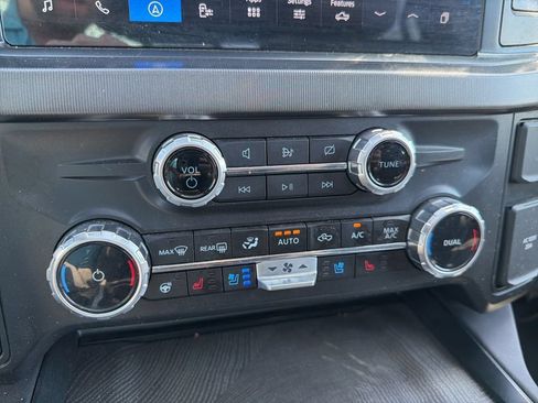 Certified 2024 Ford F350 Platinum w/ FX4 Off-Road Package AWD/4WD image 15