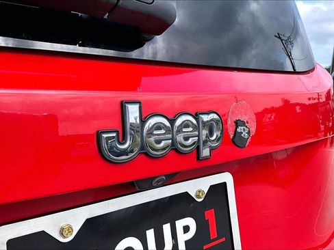 Used 2016 Jeep Renegade Latitude AWD/4WD image 31