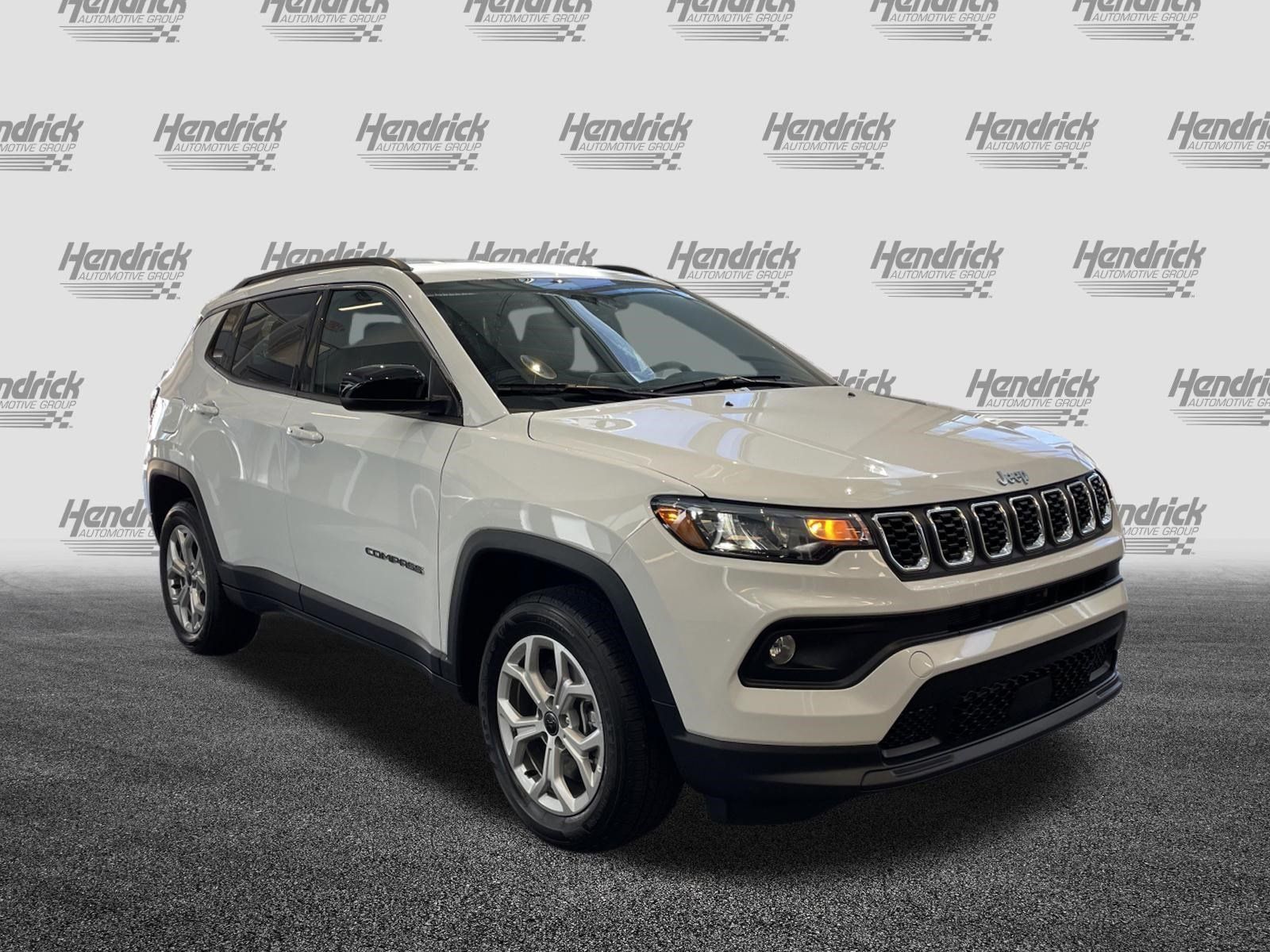 Certified 2026 Jeep Compass Latitude AWD/4WD image 2