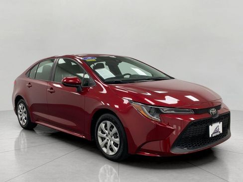Used 2022 Toyota Corolla LE FWD image 1