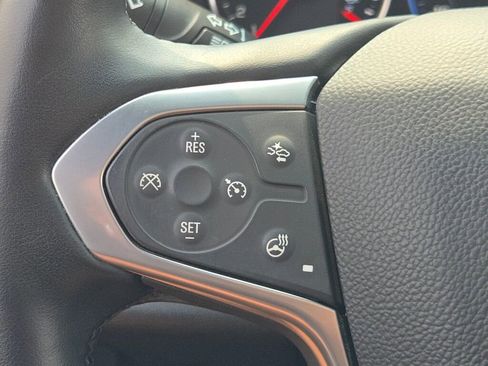 Used 2023 Chevrolet Traverse High Country image 35