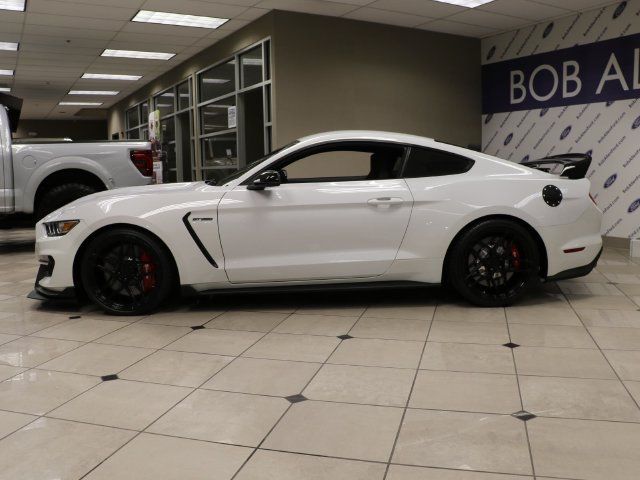Used 2019 Ford Mustang Shelby GT350R w/ GT350R Equipment Group 920A RWD image 5