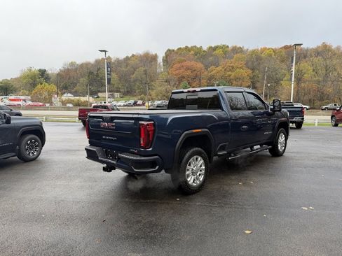 Used 2022 GMC Sierra 2500 AT4 w/ AT4 Preferred Package image 3