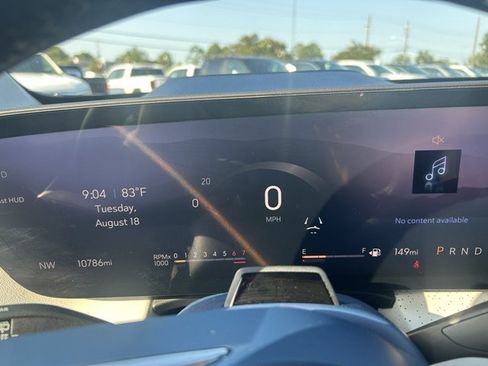 Used 2025 Buick Enclave Avenir w/ Super Cruise Package FWD image 25