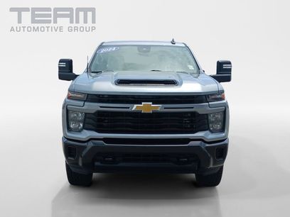 Used 2024 Chevrolet Silverado 2500 Custom w/ Custom Value Package