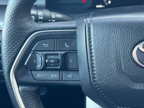 Certified 2025 Toyota Tacoma SR5 image 24