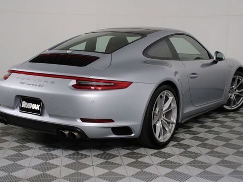 Certified 2018 Porsche 911 Carrera 4S image 7