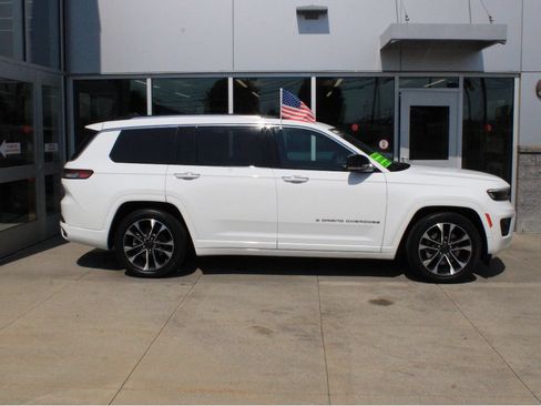 Used 2023 Jeep Grand Cherokee L Overland AWD/4WD image 4