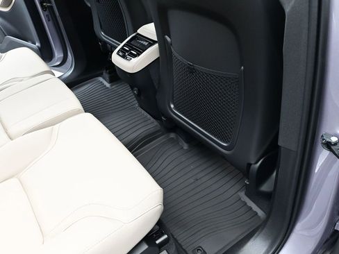 New 2026 Volvo XC90 B6 Plus w/ Protection Package Premier image 18