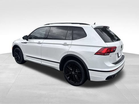 Used 2022 Volkswagen Tiguan SE R-Line FWD image 5