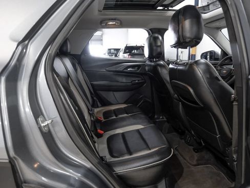 Used 2021 Chevrolet TrailBlazer LT w/ Sun and Liftgate Package FWD image 35