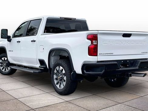 Used 2025 Chevrolet Silverado 2500 Custom w/ Custom Value Package AWD/4WD image 2