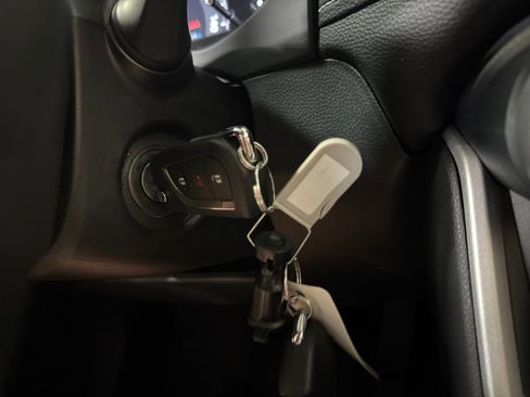 Certified 2025 Toyota RAV4 LE AWD/4WD image 28