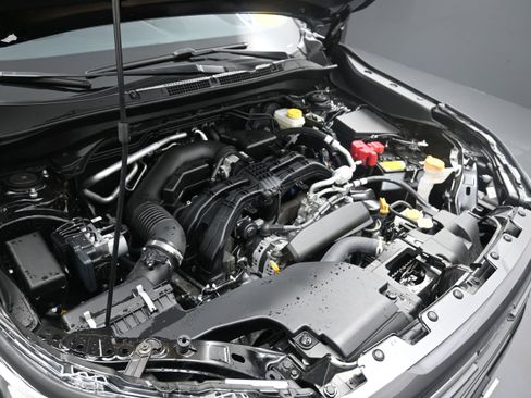 Certified 2025 Subaru Forester Premium AWD/4WD image 19