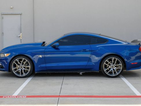 Used 2017 Ford Mustang GT w/ Black Accent Package RWD image 16