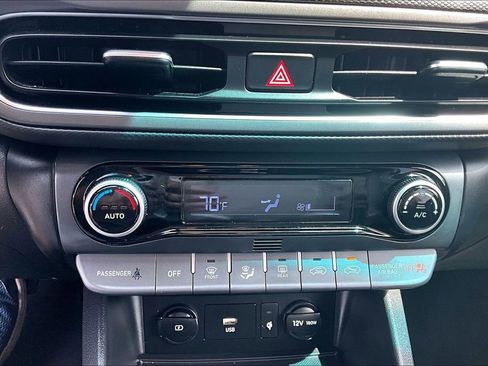 Used 2023 Hyundai Kona Limited FWD image 31