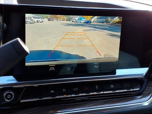 Certified 2025 Chevrolet Silverado 1500 LT image 24