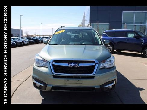Used 2017 Subaru Forester 2.5i Limited AWD/4WD image 2