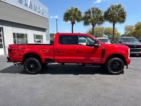 Used 2025 Ford F250 Lariat w/ Black Appearance Package AWD/4WD image 9