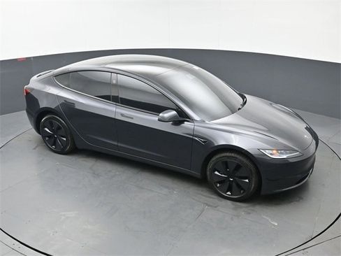 Used 2025 Tesla Model 3 image 40