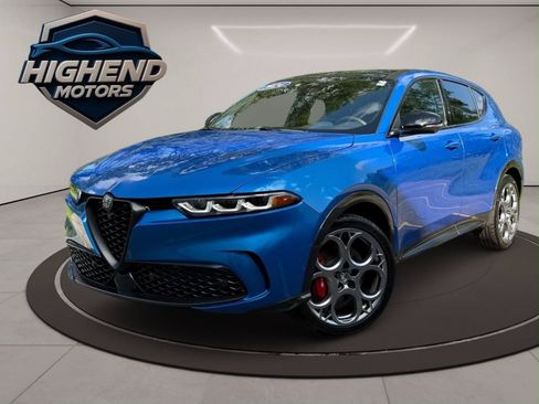 Used 2024 Alfa Romeo Tonale Veloce AWD/4WD image 2
