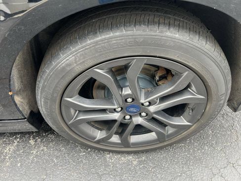 Used 2018 Ford Fusion SE w/ Fusion SE Technology Package FWD image 22