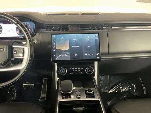 Used 2023 Land Rover Range Rover Long Wheelbase First Edition image 12