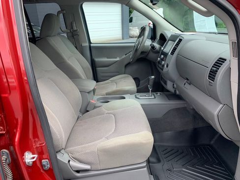 Used 2021 Nissan Frontier SV RWD image 30
