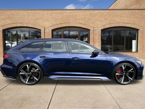 Used 2021 Audi RS 6 w/ Carbon Optic Package AWD/4WD image 2