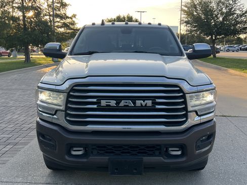 Used 2022 RAM 2500 Limited AWD/4WD image 3