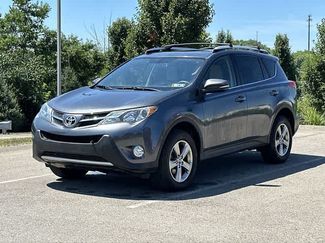 Used 2015 Toyota RAV4 XLE AWD/4WD video 1