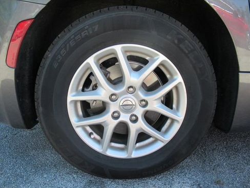 Used 2022 Chrysler Pacifica Touring-L image 5