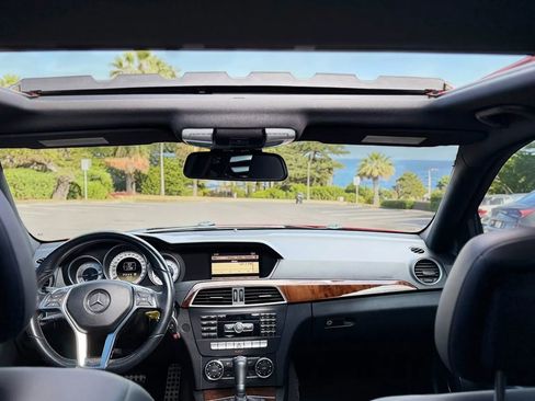 Used 2012 Mercedes-Benz C 250 Sedan image 16