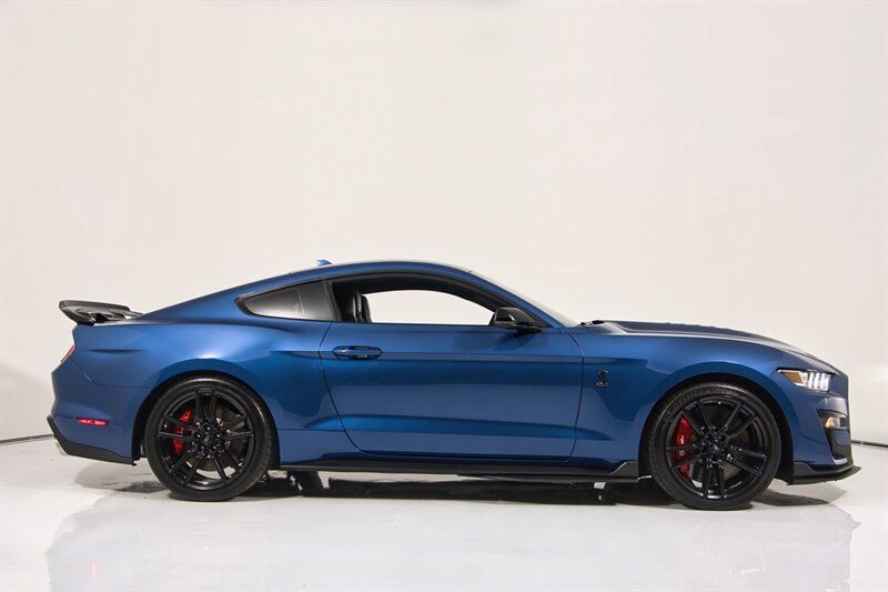 Used 2021 Ford Mustang Shelby GT500 w/ Technology Package RWD image 13