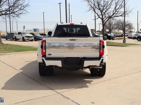 Certified 2024 Ford F450 Platinum w/ FX4 Off-Road Package image 6