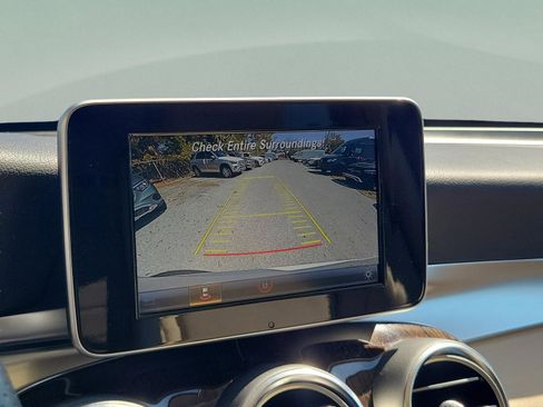 Used 2018 Mercedes-Benz GLC 300 image 19