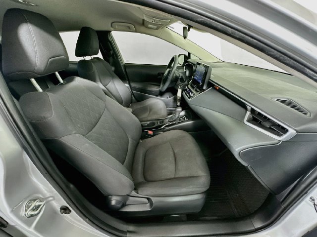 Used 2022 Toyota Corolla LE FWD image 25