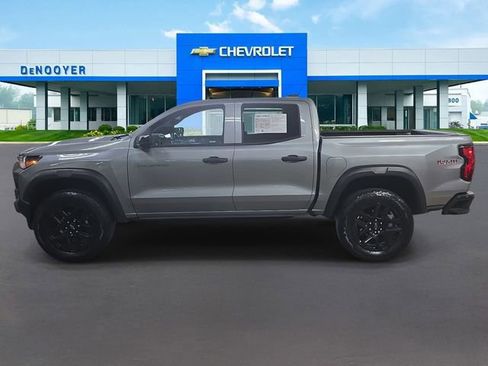 Used 2024 Chevrolet Colorado Trail Boss w/ Technology Package AWD/4WD image 6