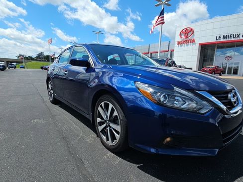Used 2017 Nissan Altima 2.5 SR FWD image 1
