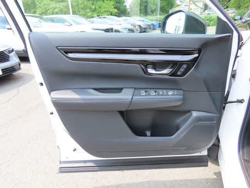 Used 2023 Honda CR-V Sport Touring image 17