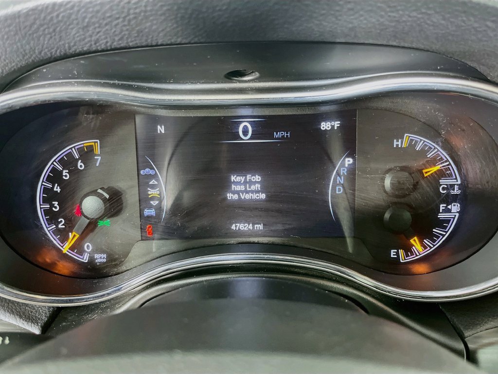 Used 2021 Jeep Grand Cherokee Limited AWD/4WD image 16