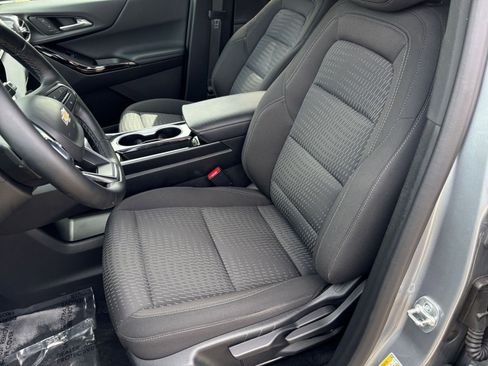 Used 2025 Chevrolet Equinox LT FWD image 37