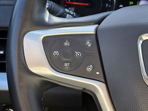 Used 2024 GMC Terrain SLT image 19